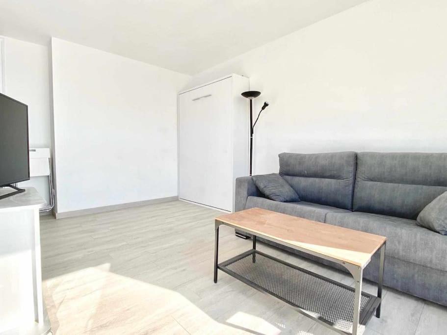 Estudio Frente Al Mar En Roses Con Vistas 外观 照片